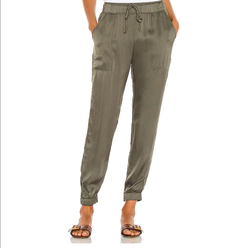 ✅NWT Young fabulous and broke Satin joggers